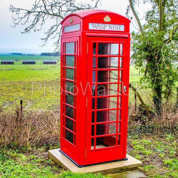Red Telephone Box – Wasps Nest North Kesteven Lincolnshire - Photo Walk UK